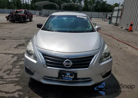 2014 Nissan Altima 2.5 z USA, uszkodzony, nr VIN 1N4AL3AP9EN372316